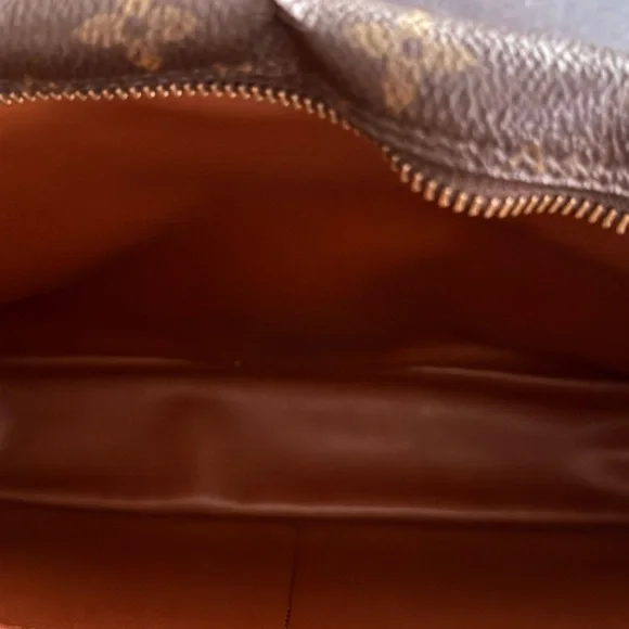 Louis Vuitton Monogram Canvas Clutch Bag in beautiful condition!!! - Picture 8 of 10